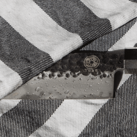 Carbon Steel Kitchen Knives: Benefits, Care & Best Choices